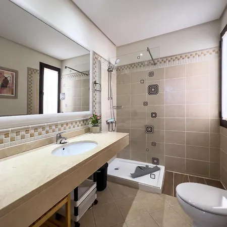 Casa Maddy - A Charming Location With Every Comfort