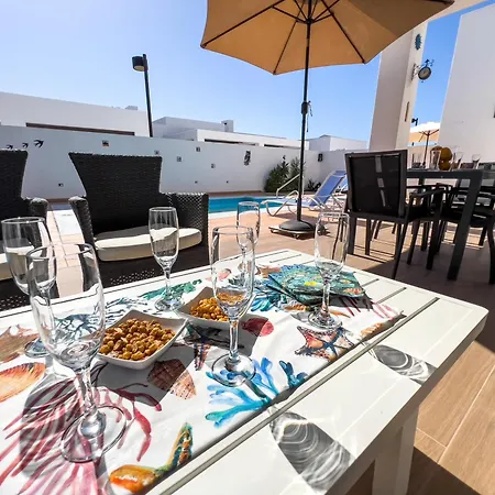 Casa Maddy - A Charming Location With Every Comfort Playa Blanca