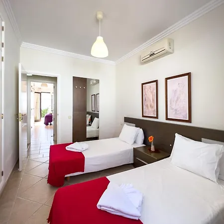 Casa Maddy - A Charming Location With Every Comfort بلايا بلانكا